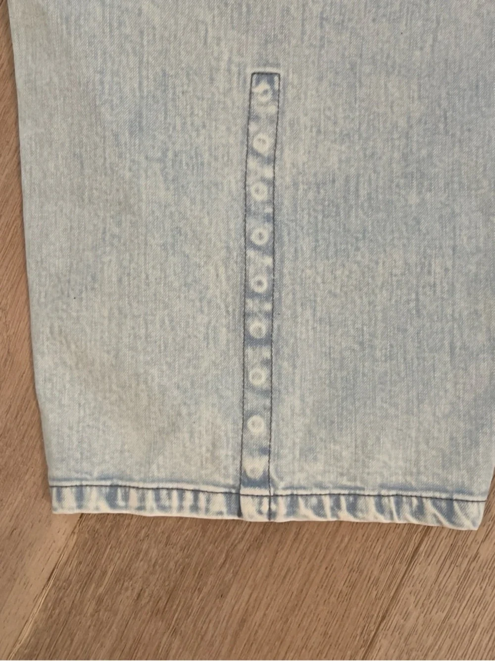 TIBI light washed blue wide barrel leg denim Jeans size 26 NWT - Picture 5 of 6